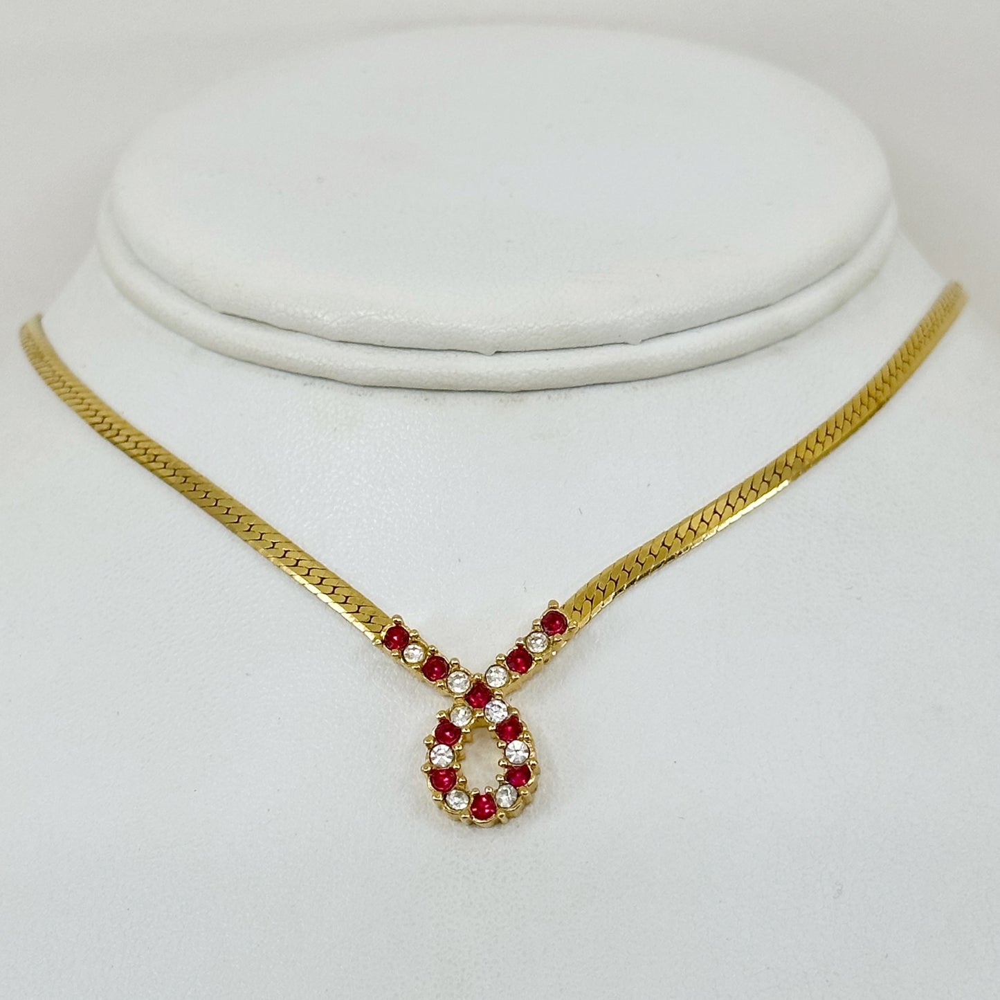 Gold tone rhinestone Necklace