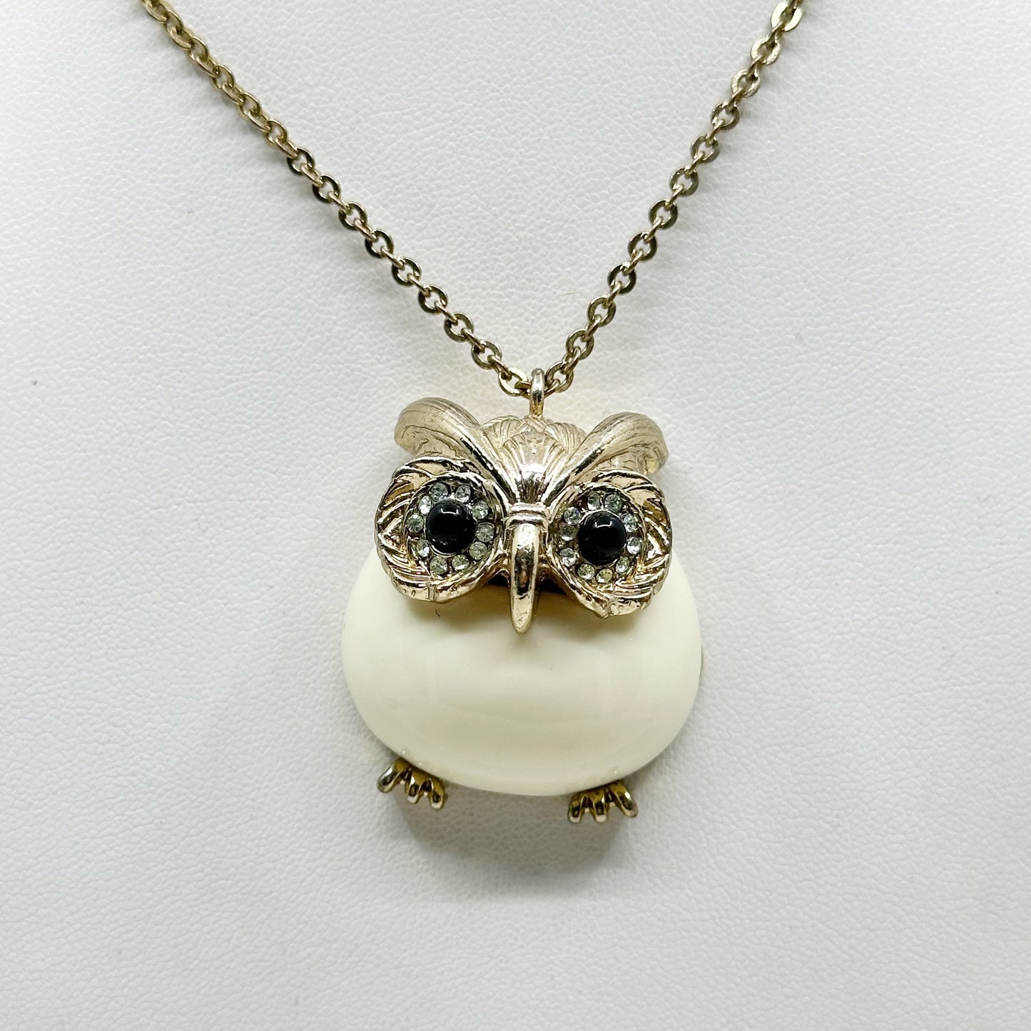 Vintage gold tone jelly belly owl rhinestone necklace