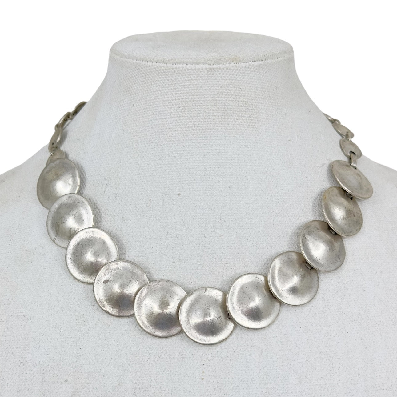 Silver tone fashion necklace