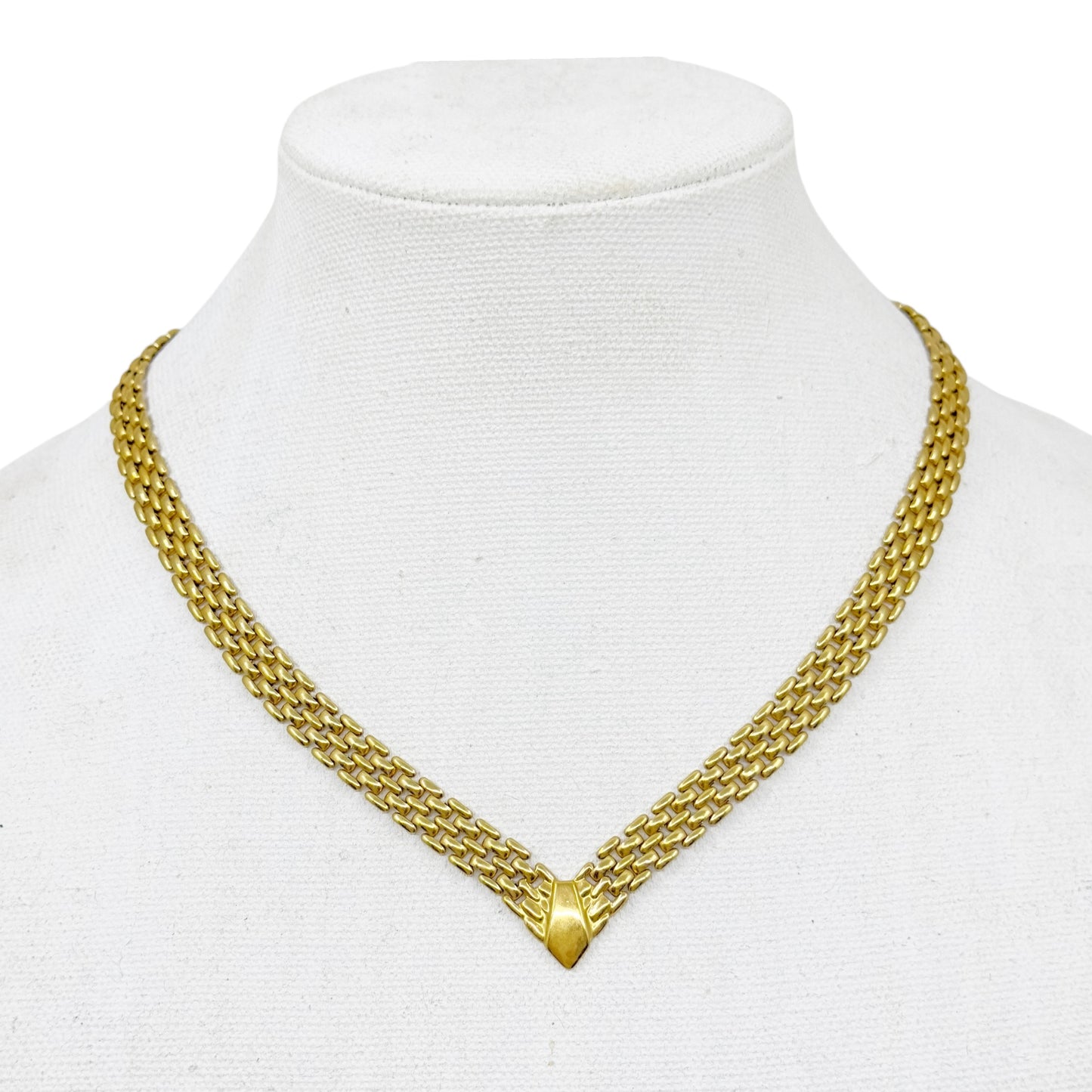 Avon Gold tone necklace