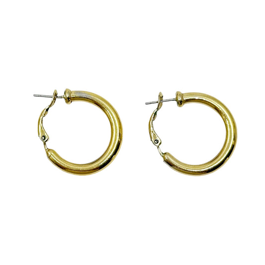 Vintage Gold Tone hoop earrings GM179