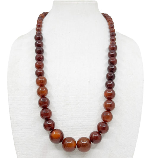 Vintage graduated amber moonglow  lucite bead necklace