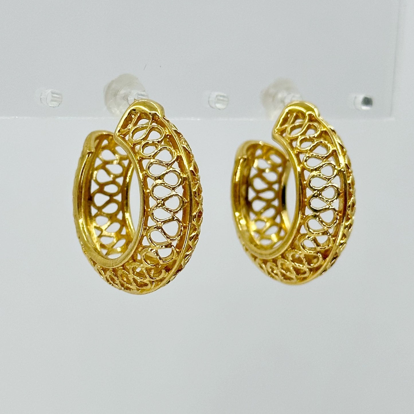 Vintage Gold Tone hoop earrings