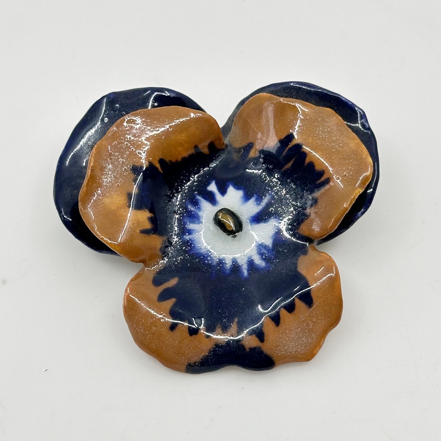 Vintage hand made pottery pansy flower brooch