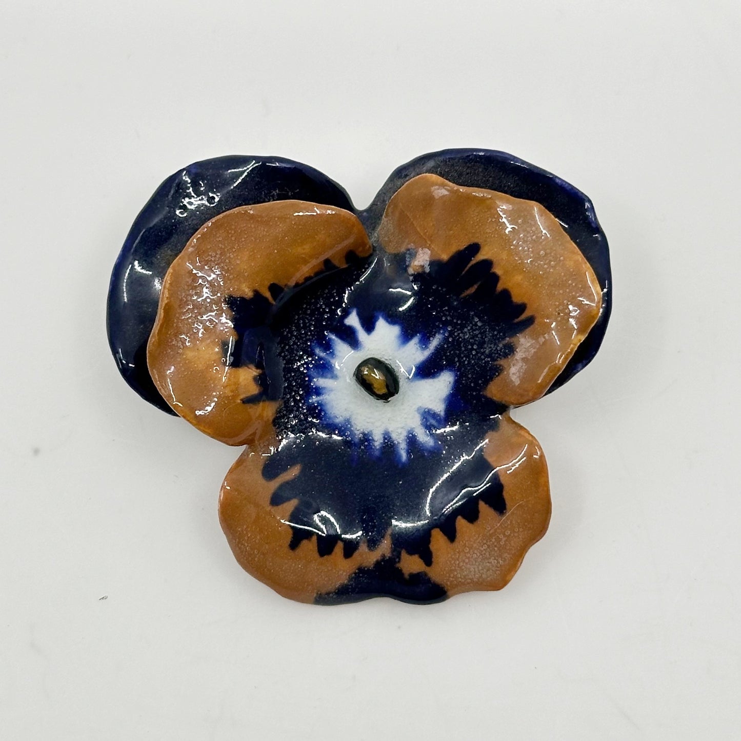 Vintage hand made pottery pansy flower brooch