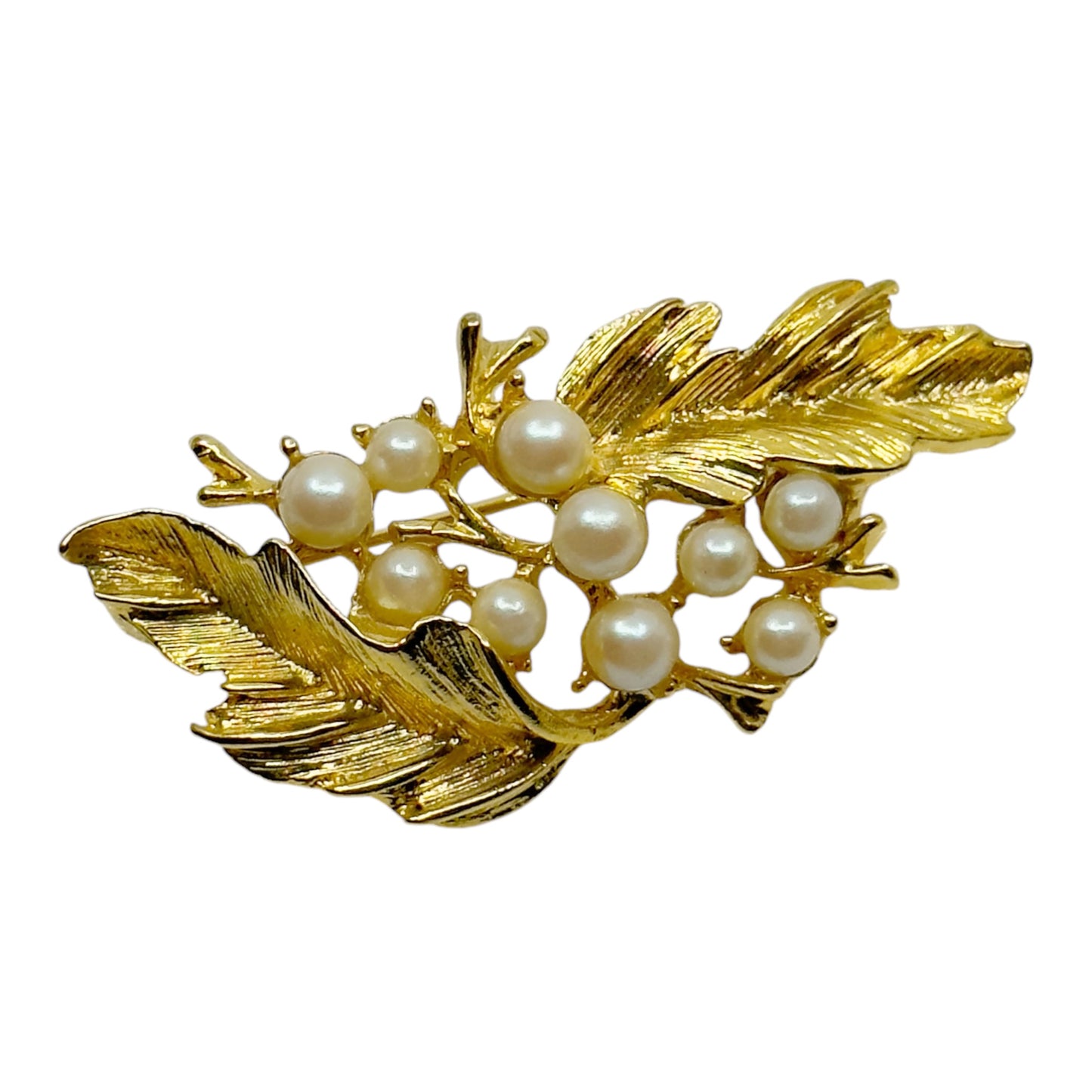 Vintage Gold Tone pearl brooch