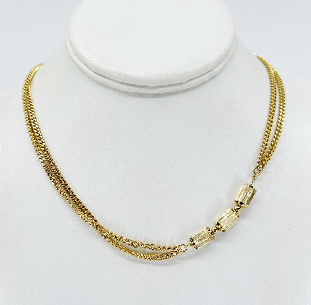 Vintage Monet Gold tone necklace