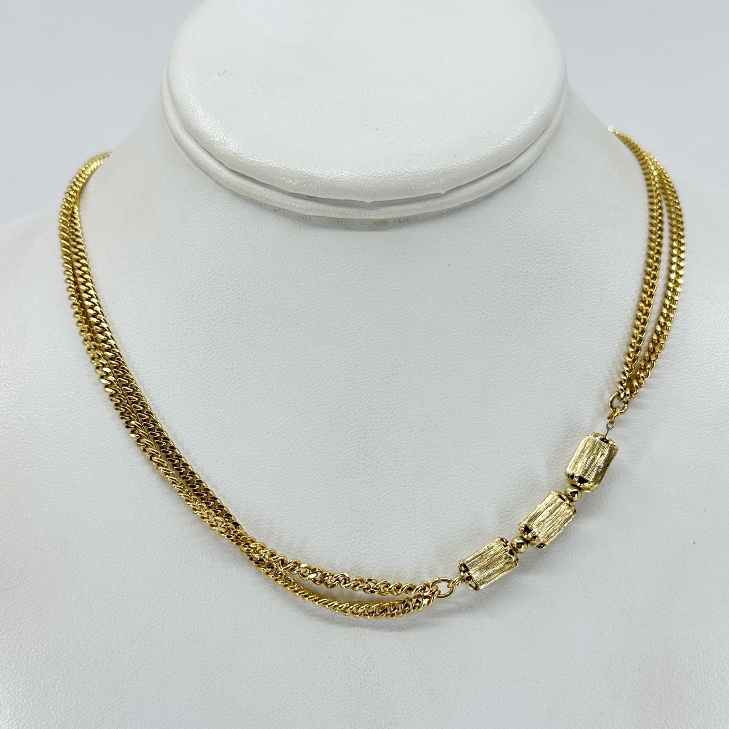 Vintage Monet Gold tone necklace