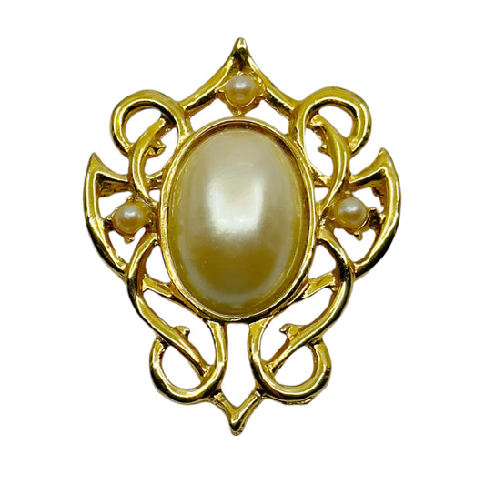 Vintage Gold Tone Mabe pearl brooch