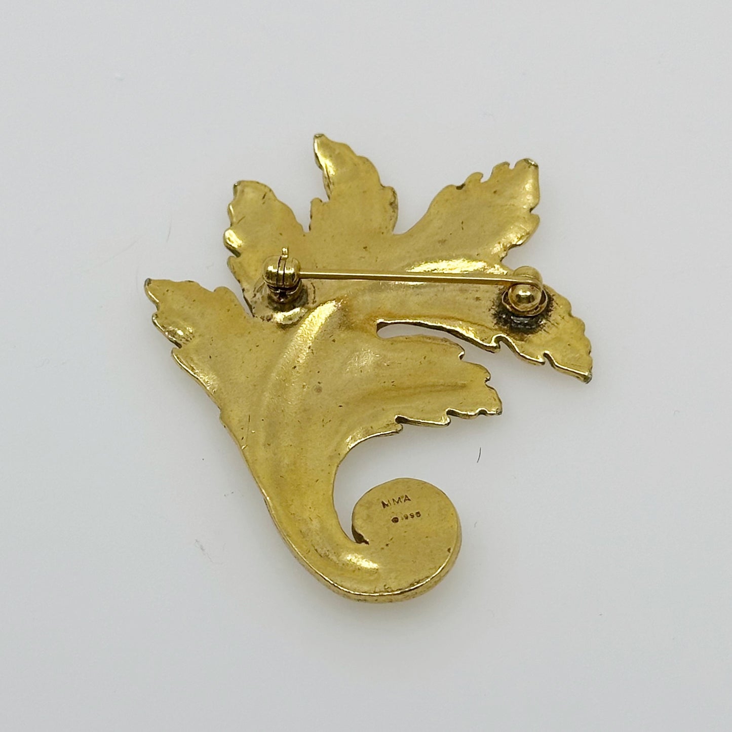 Metropolitan Museum of Art MMA Gold tone acanthus leaf brooch