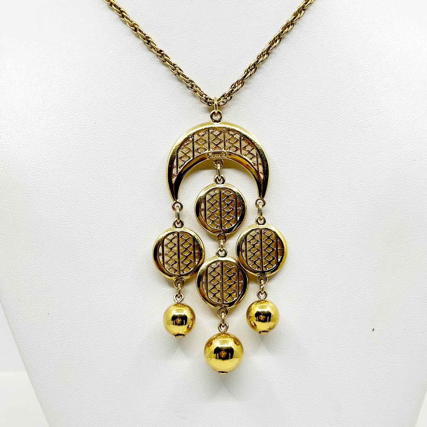 Vintage Trifari Gold Tone chandelier pendant necklace