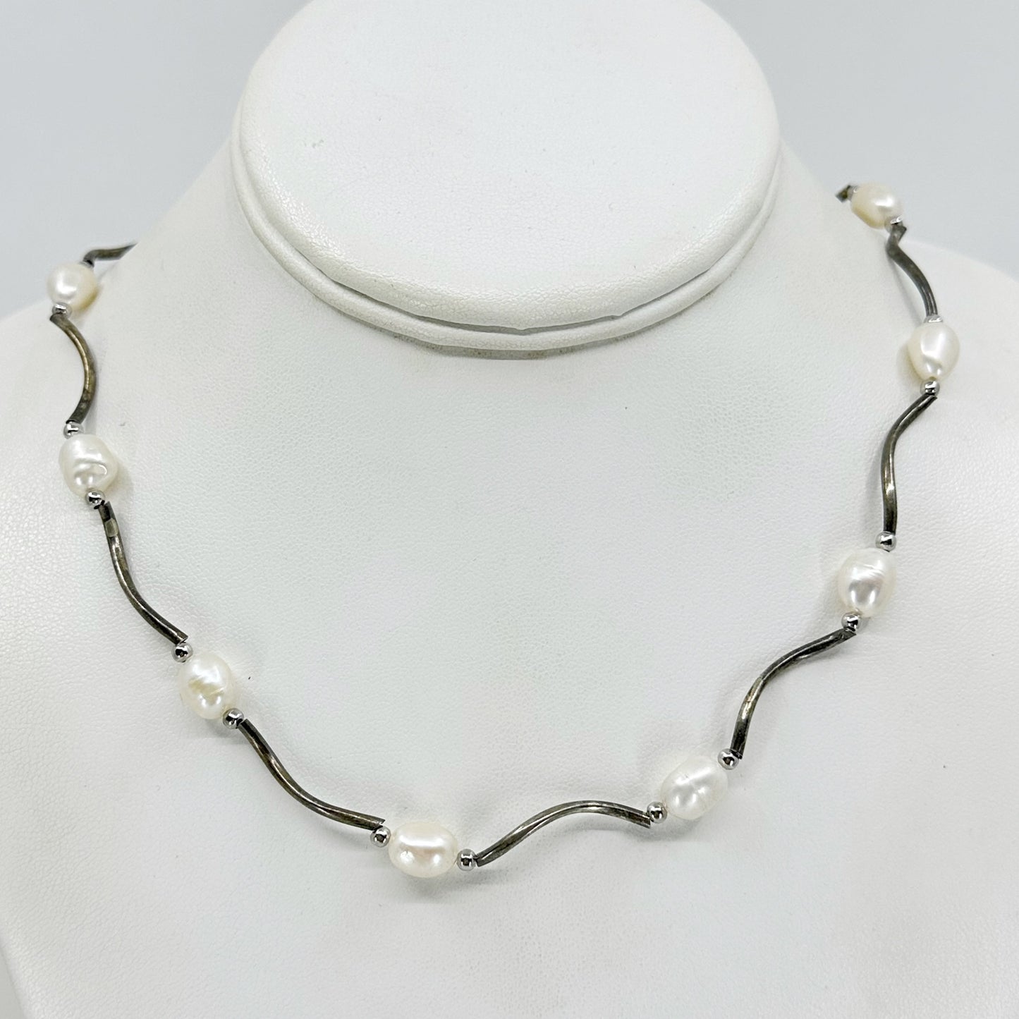 Silver Tone freshwater pearl necklace