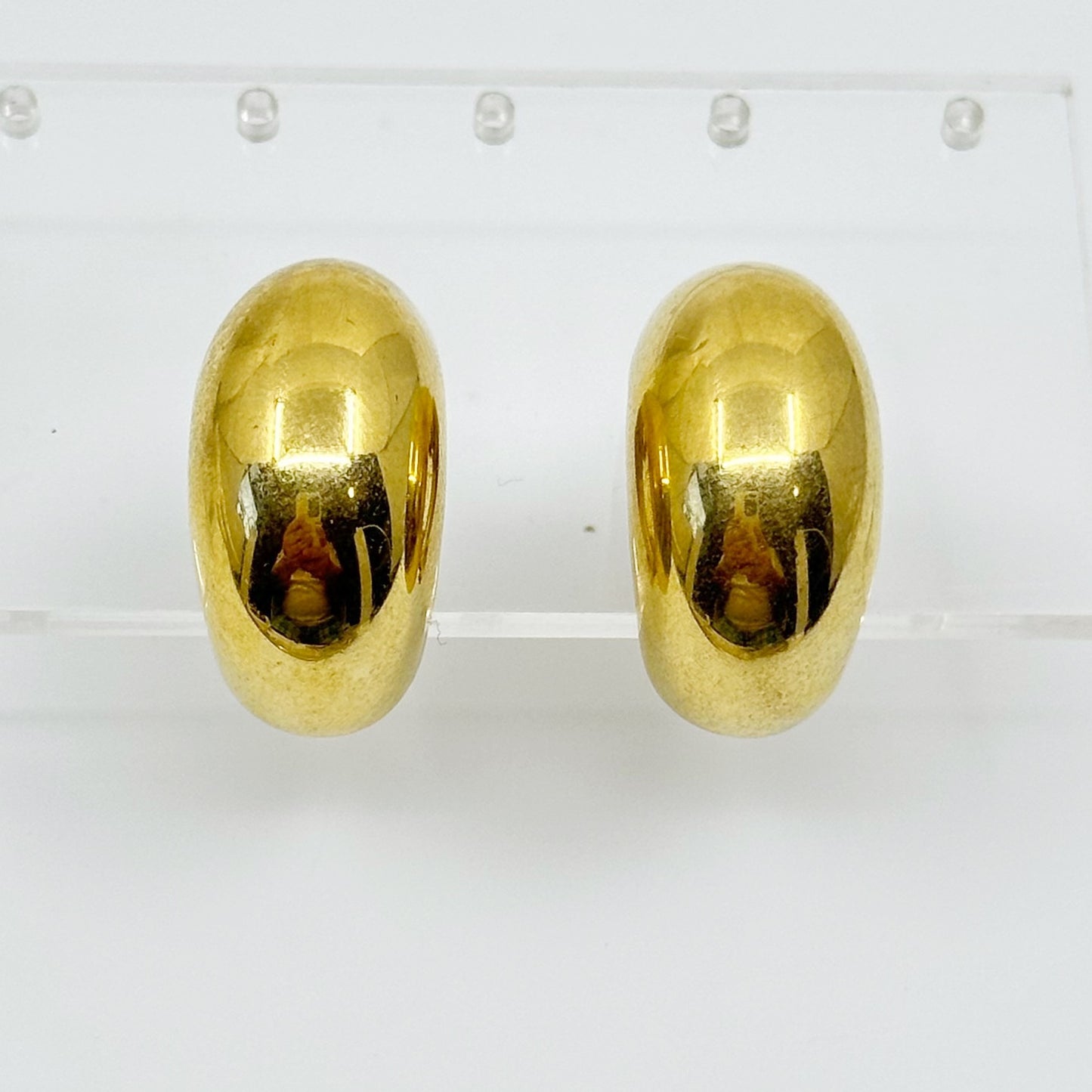 Vintage Grosse Germany gold tone clip on earrings