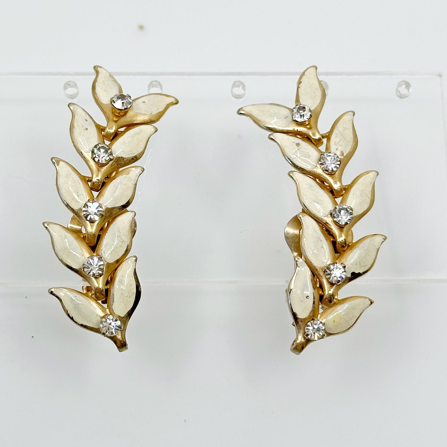 Vintage Gold tone rhinestone enamel clip on earrings