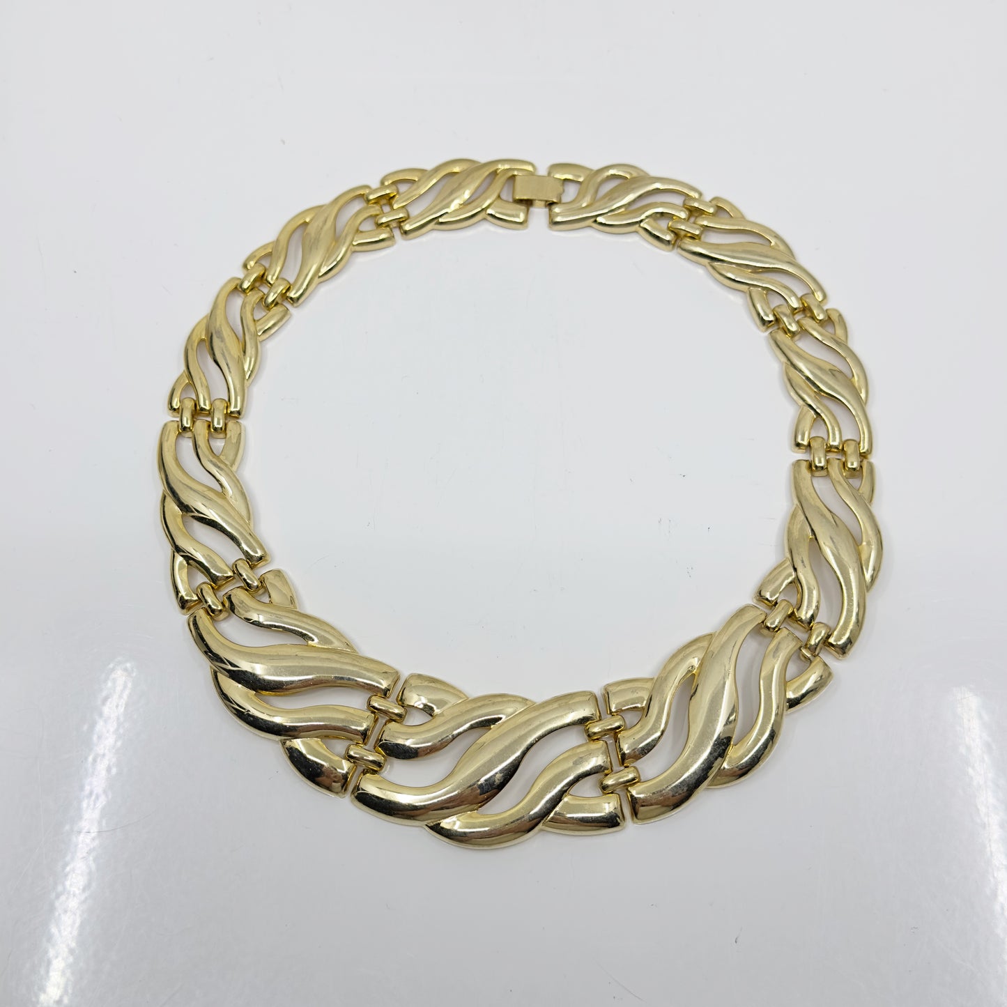 Vintage Gold tone necklace