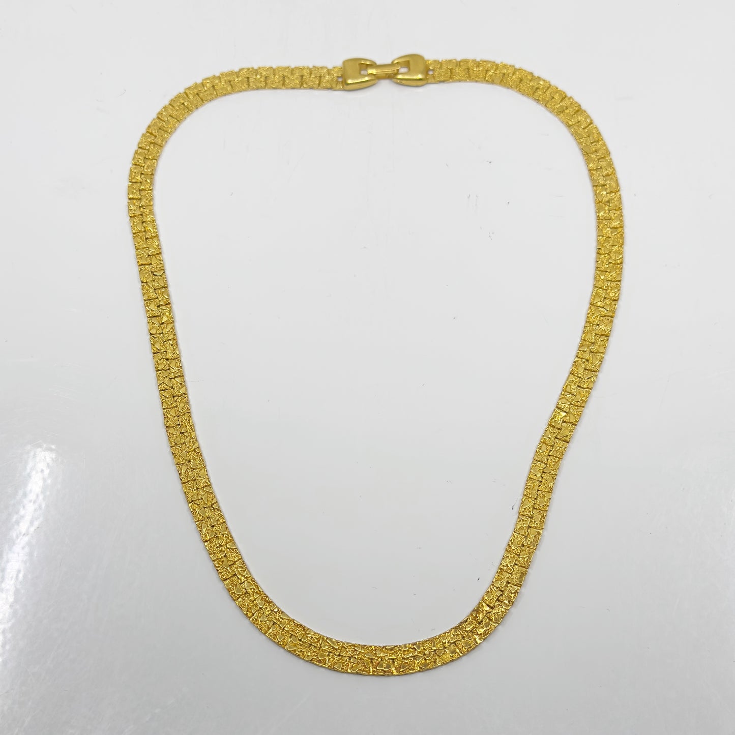 Vintage Gold tone necklace