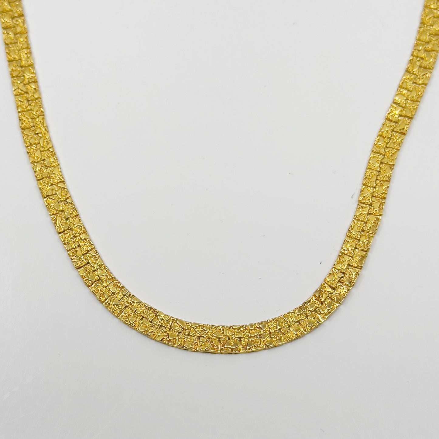 Vintage Gold tone necklace