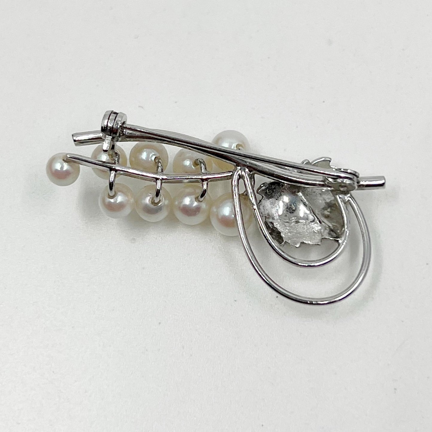 Vintage sterling silver akoya pearl brooch