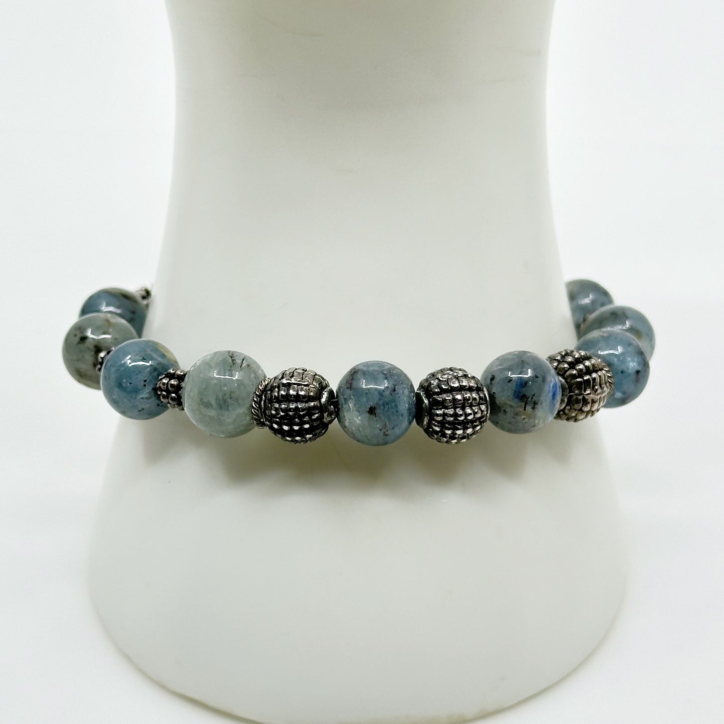 Earth Whorlds sterling silver labradorite bead bracelet