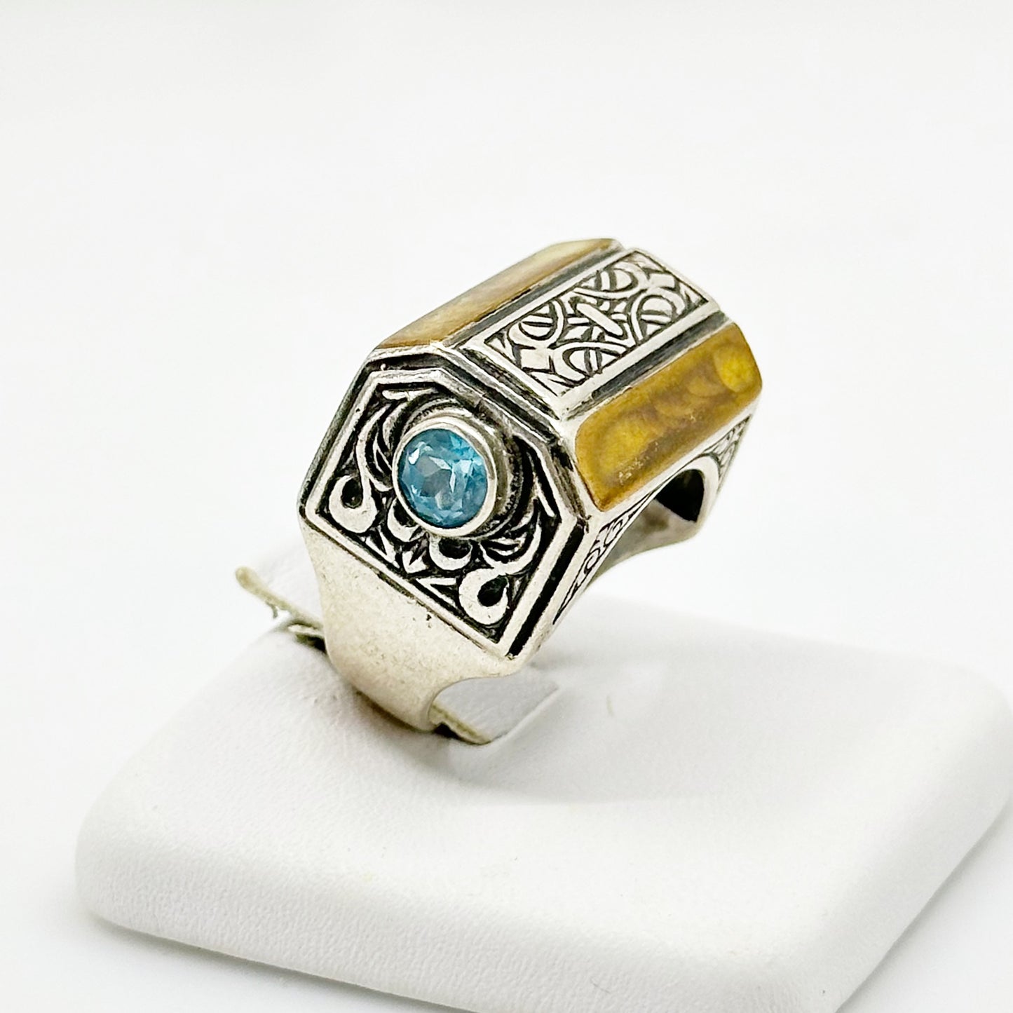 Sterling silver blue topaz ring  SKU-299