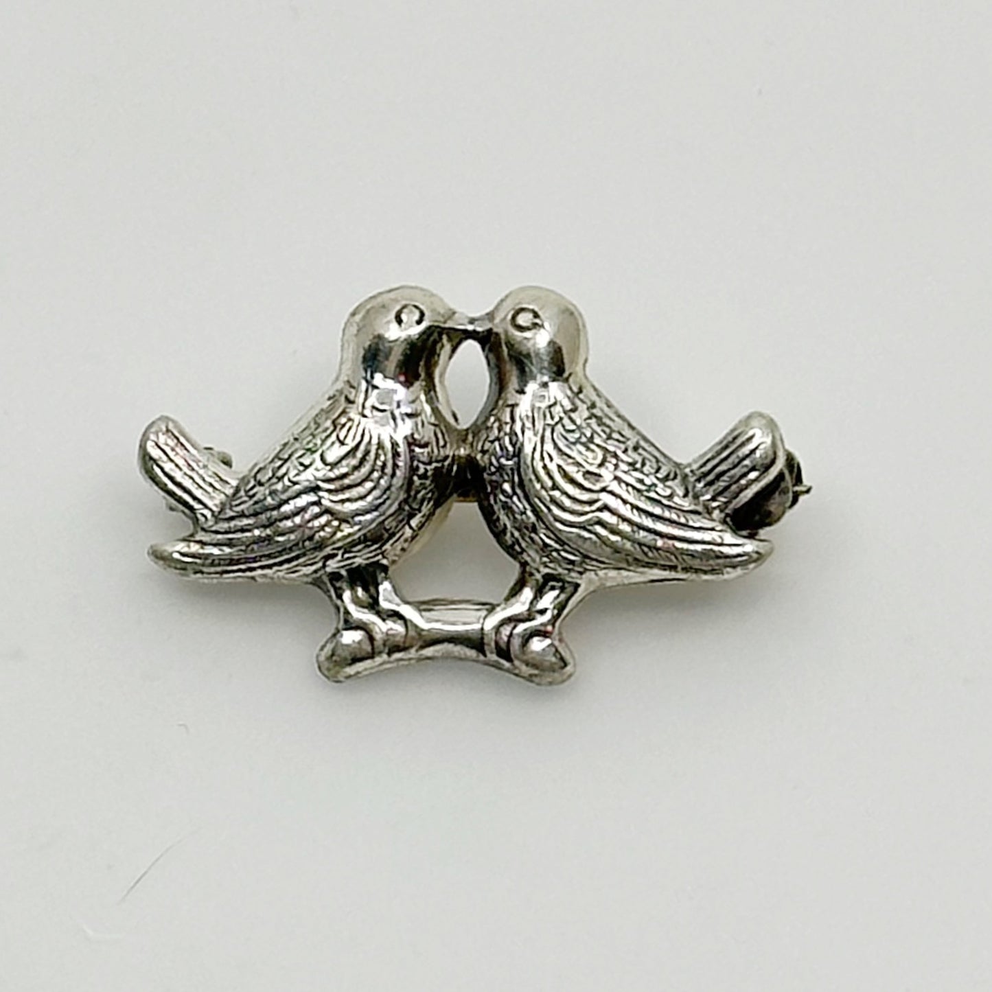 Vintage Sterling silver dove bird brooch