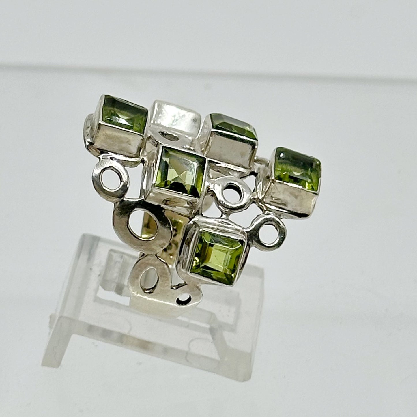 Sterling silver peridot ring