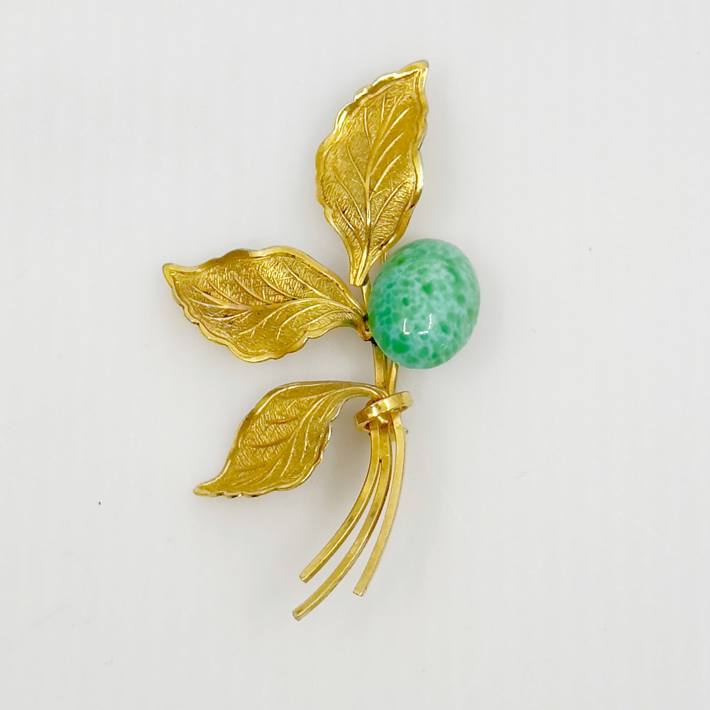 Vintage Turin Inc gold filled robin's egg glass brooch