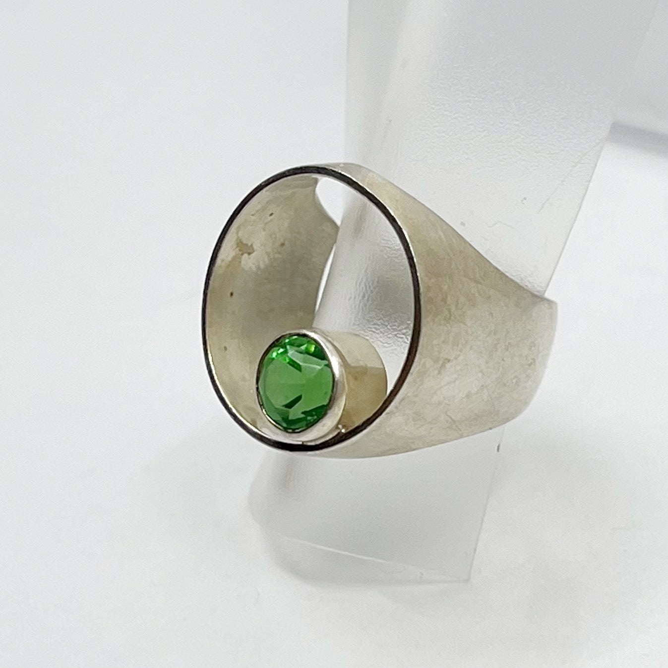 Sterling silver peridot ring