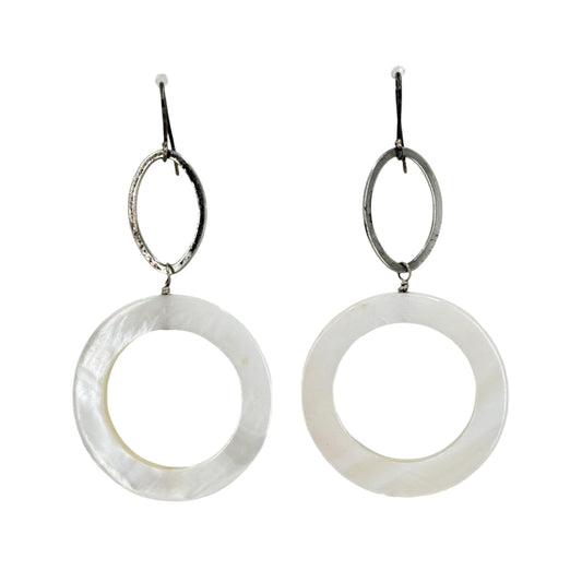 Sterling silver Mother of Pearl shell earrings - GM448