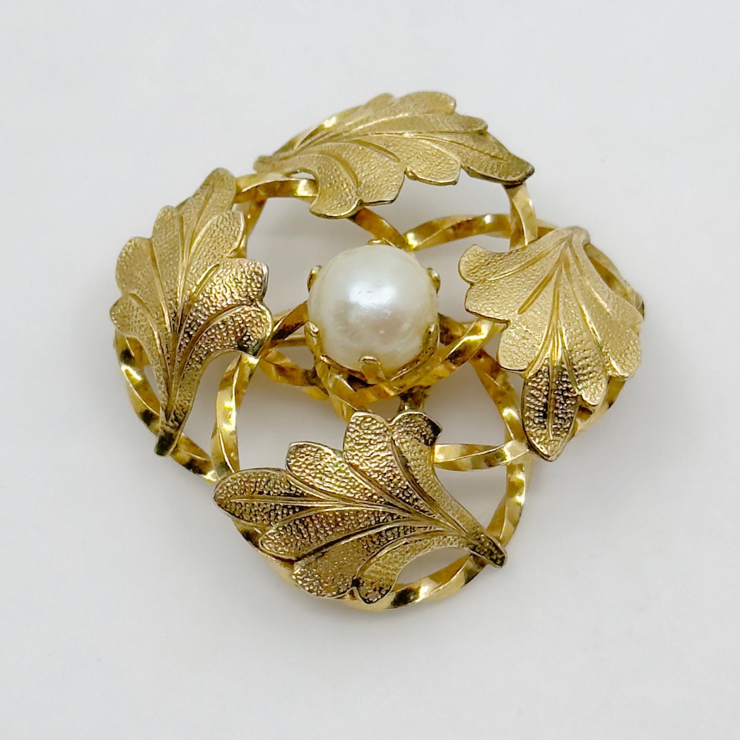 Vintage Henry Griffith H.G. 12k Gold filled Akoya pearl brooch