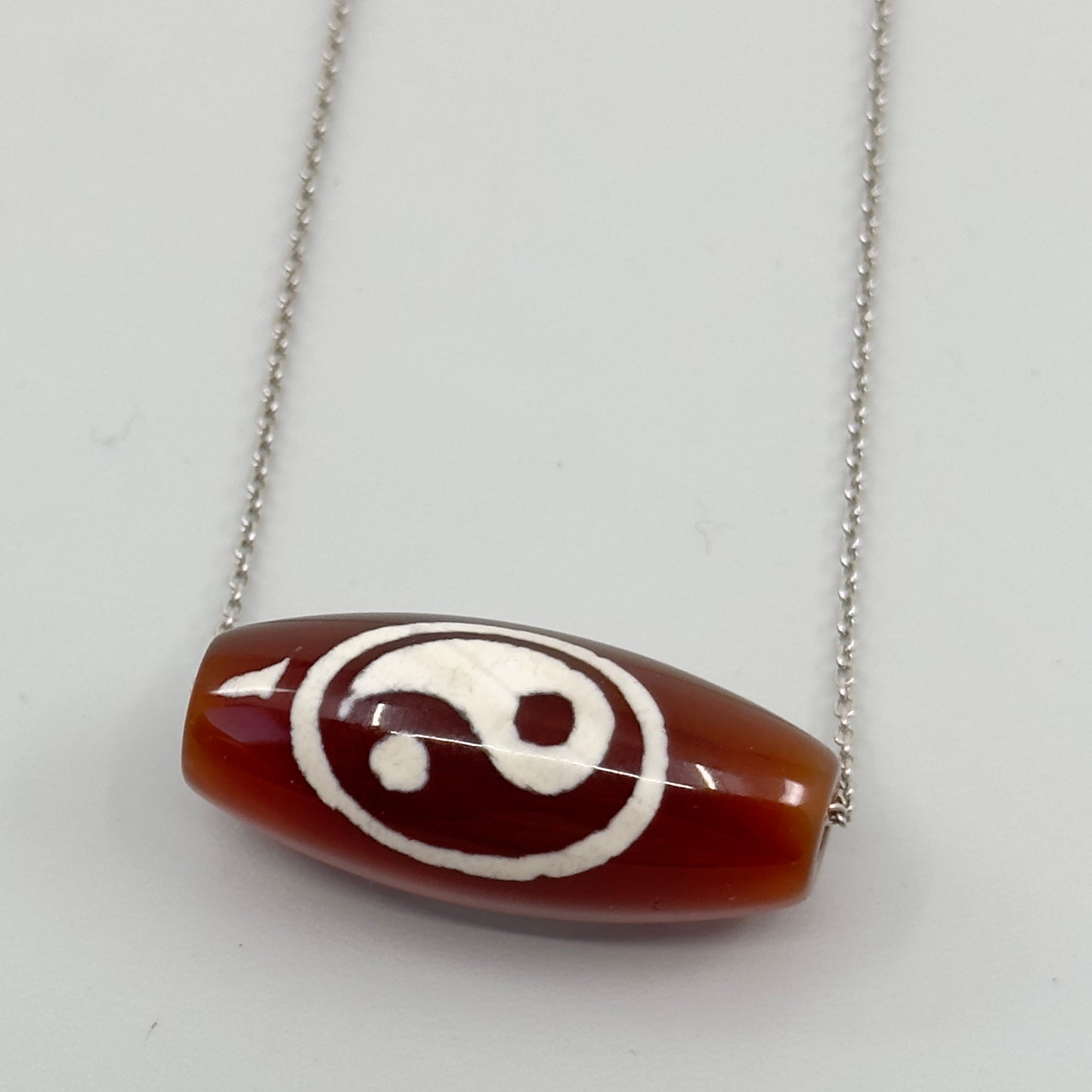 Sterling silver carnelian bead pendant necklace