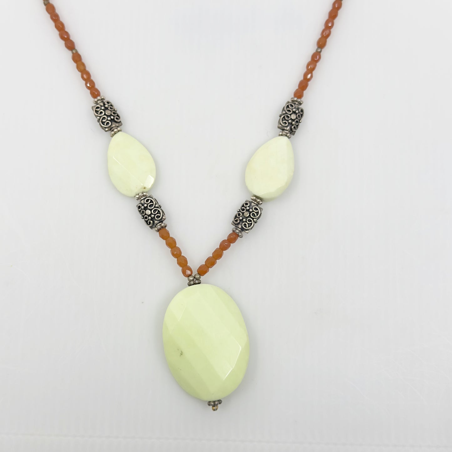 Sterling silver Citron Chrysoprase & carnelian bead necklace