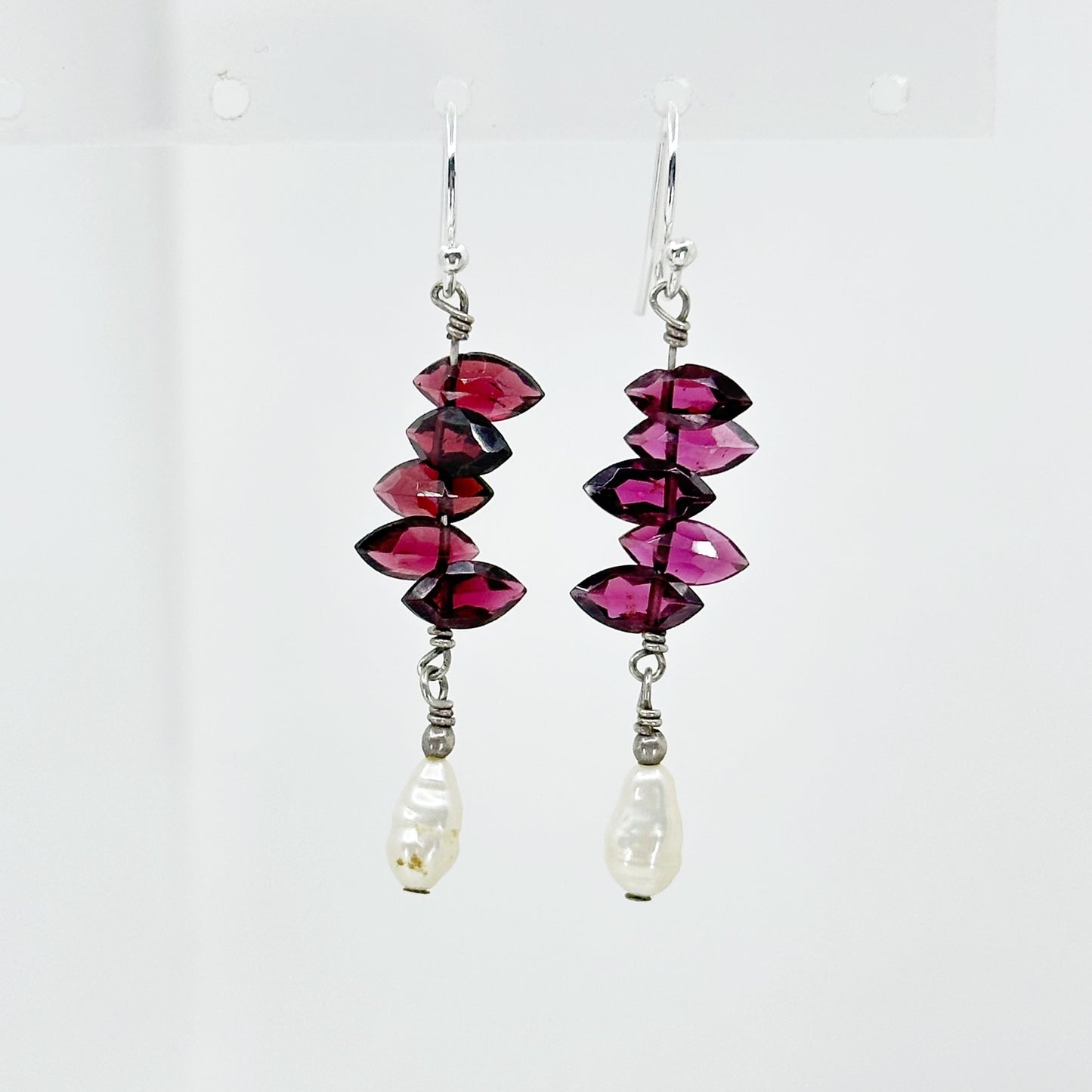 Sterling silver garnet & pearl drop earrings