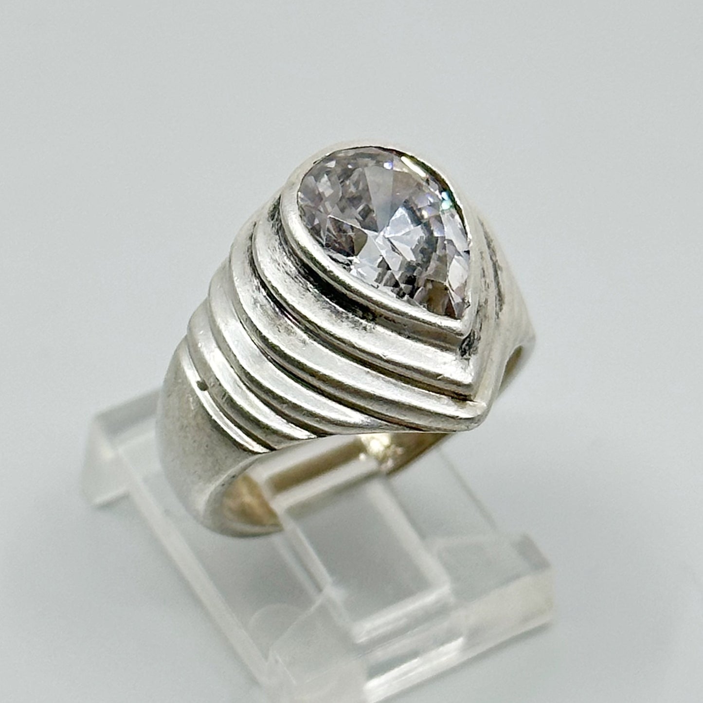 Sterling silver cubic zirconia ring