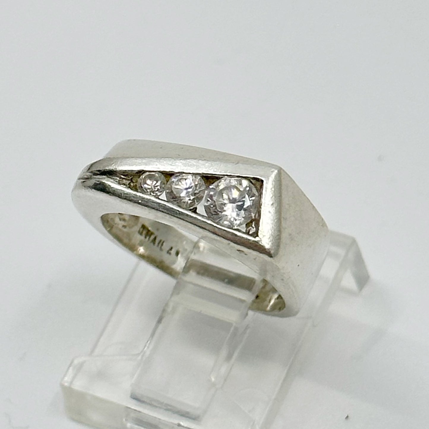 Sterling silver cubic zirconia ring