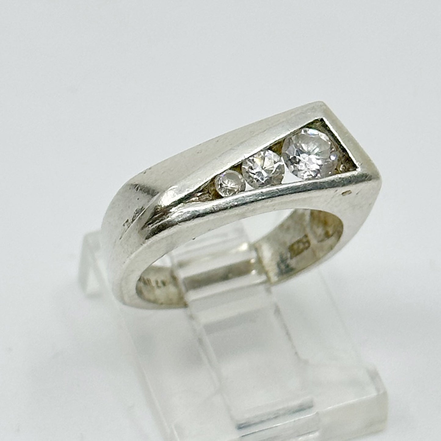 Sterling silver cubic zirconia ring