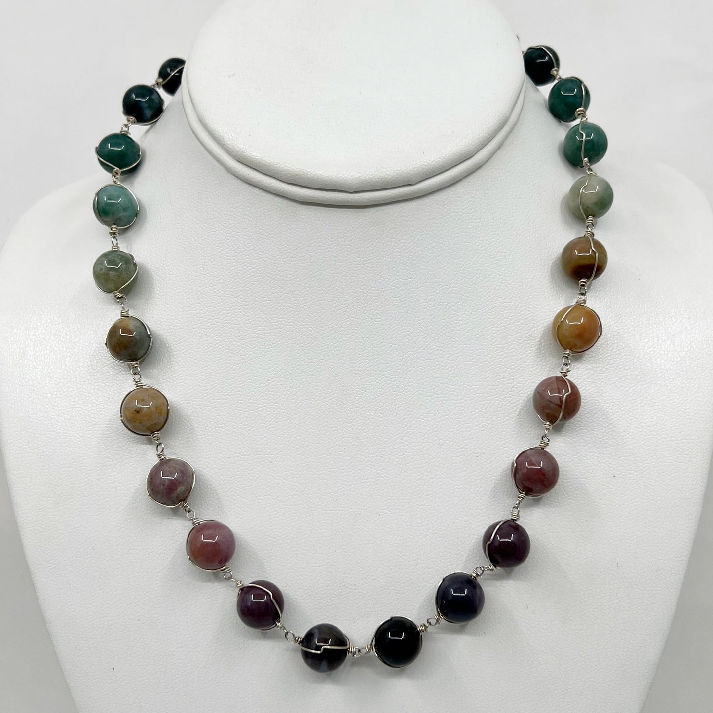 Hand Made sterling silver agate bead necklace