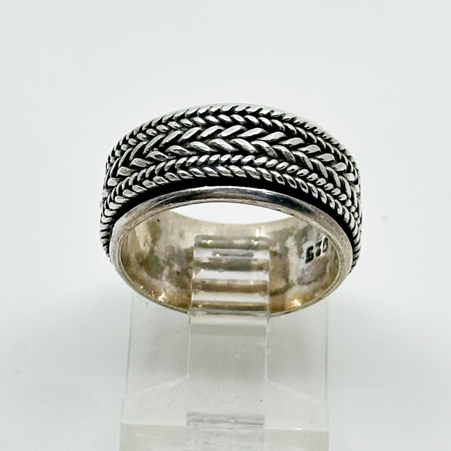 Sterling silver spinner band ring