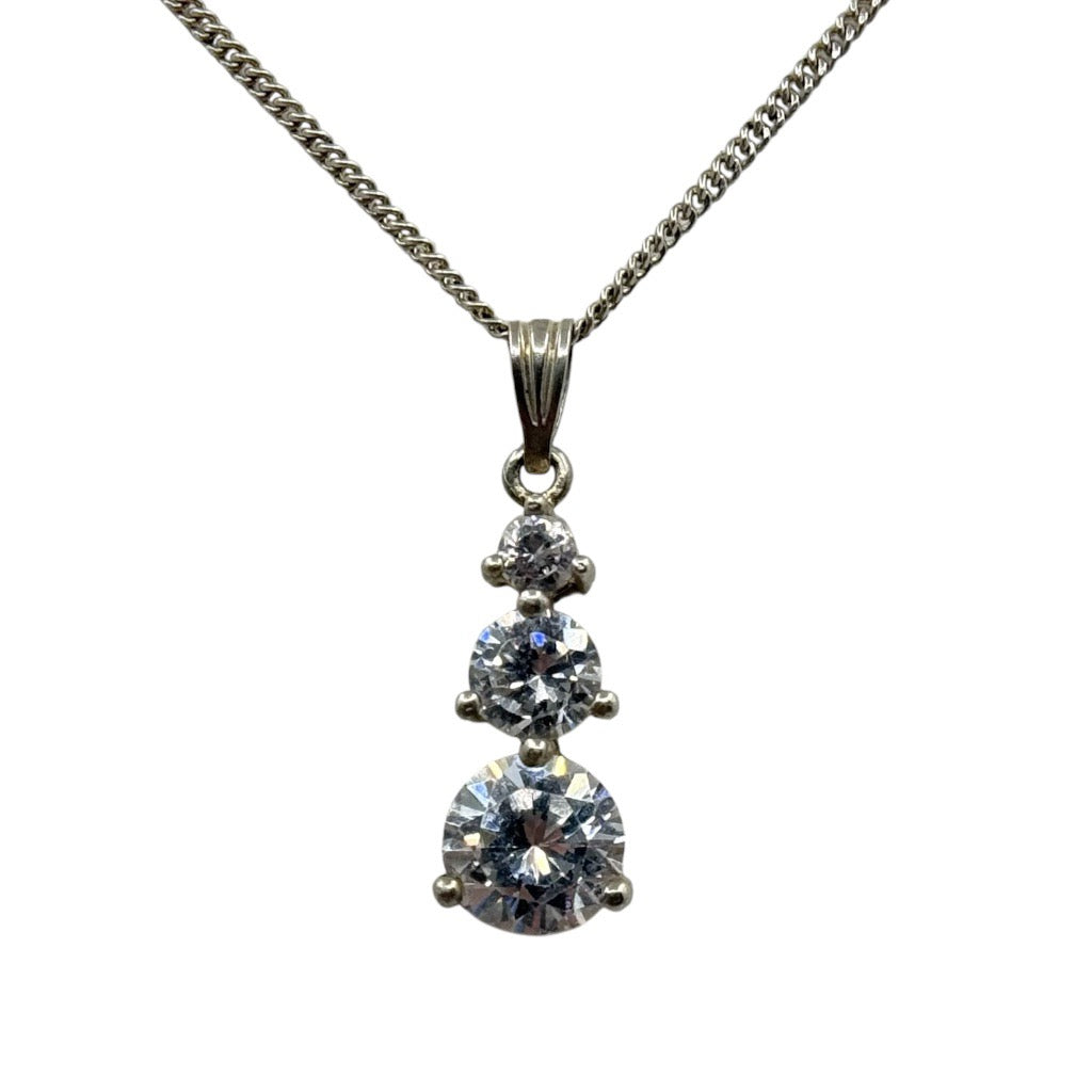 Avon sterling silver cubic zirconia pendant - GM781