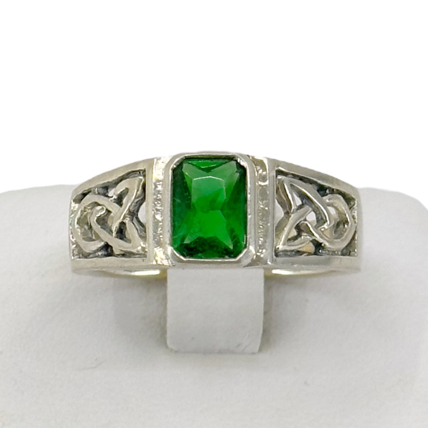 Sterling silver emerald glass Celtic knot ring