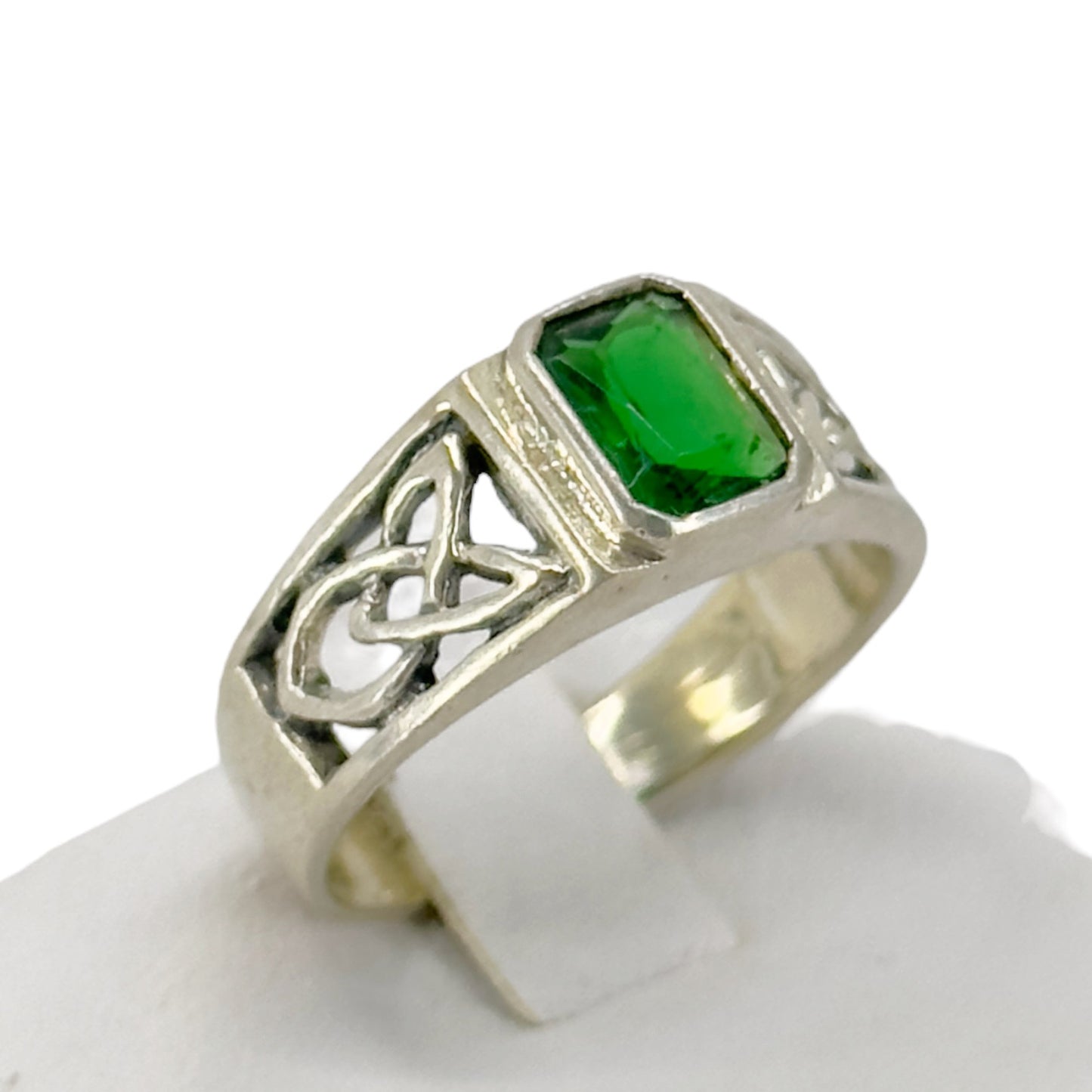 Sterling silver emerald glass Celtic knot ring