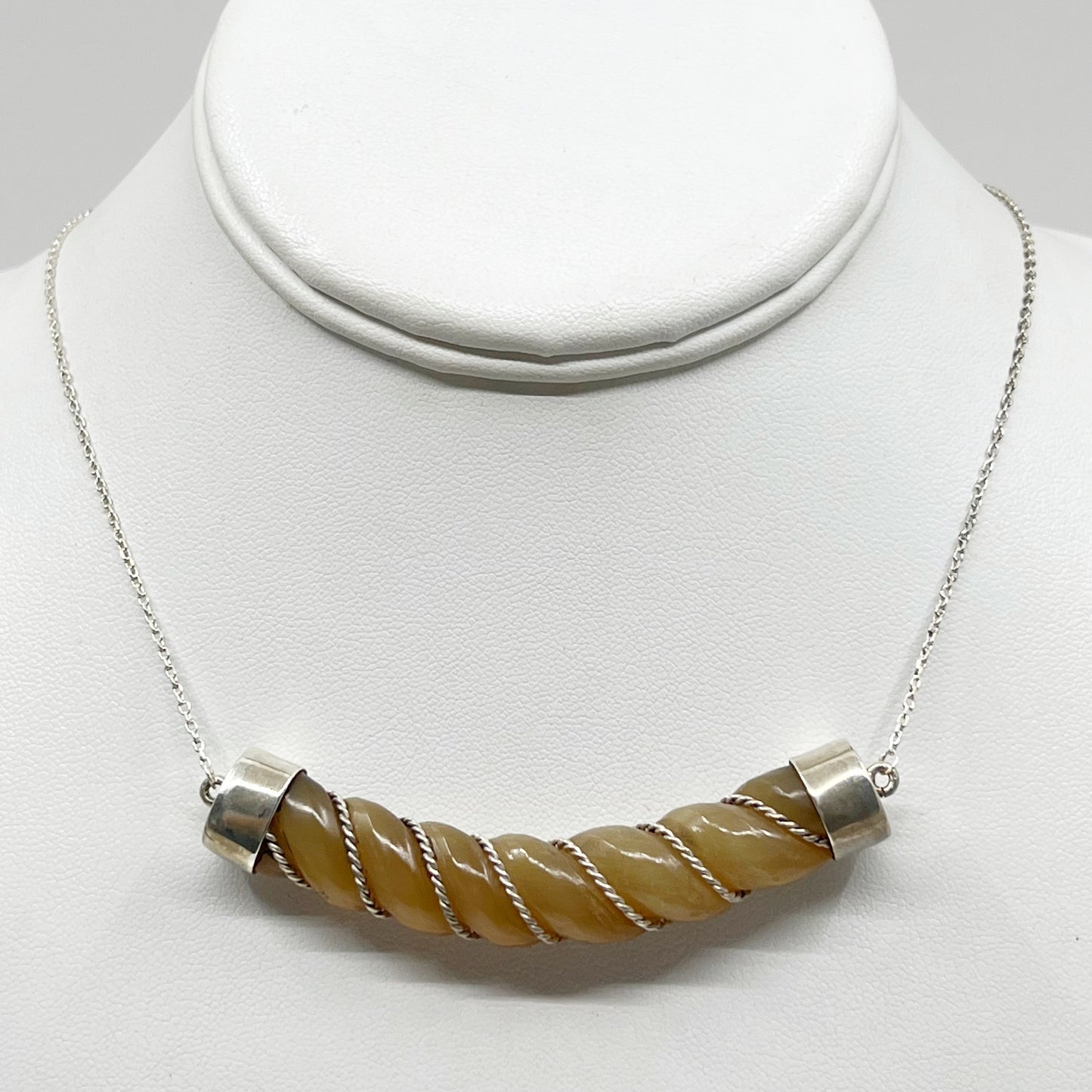 vintage sterling silver twisted horn necklace