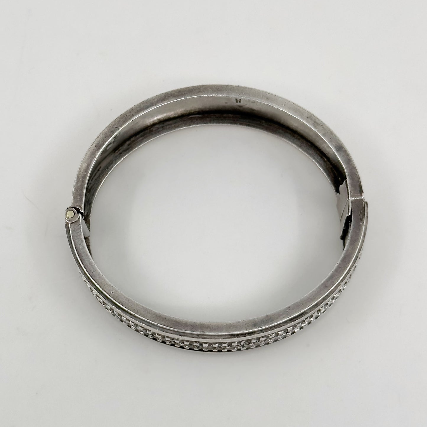 Victorian Birmingham England sterling silver hinged bangle bracelet