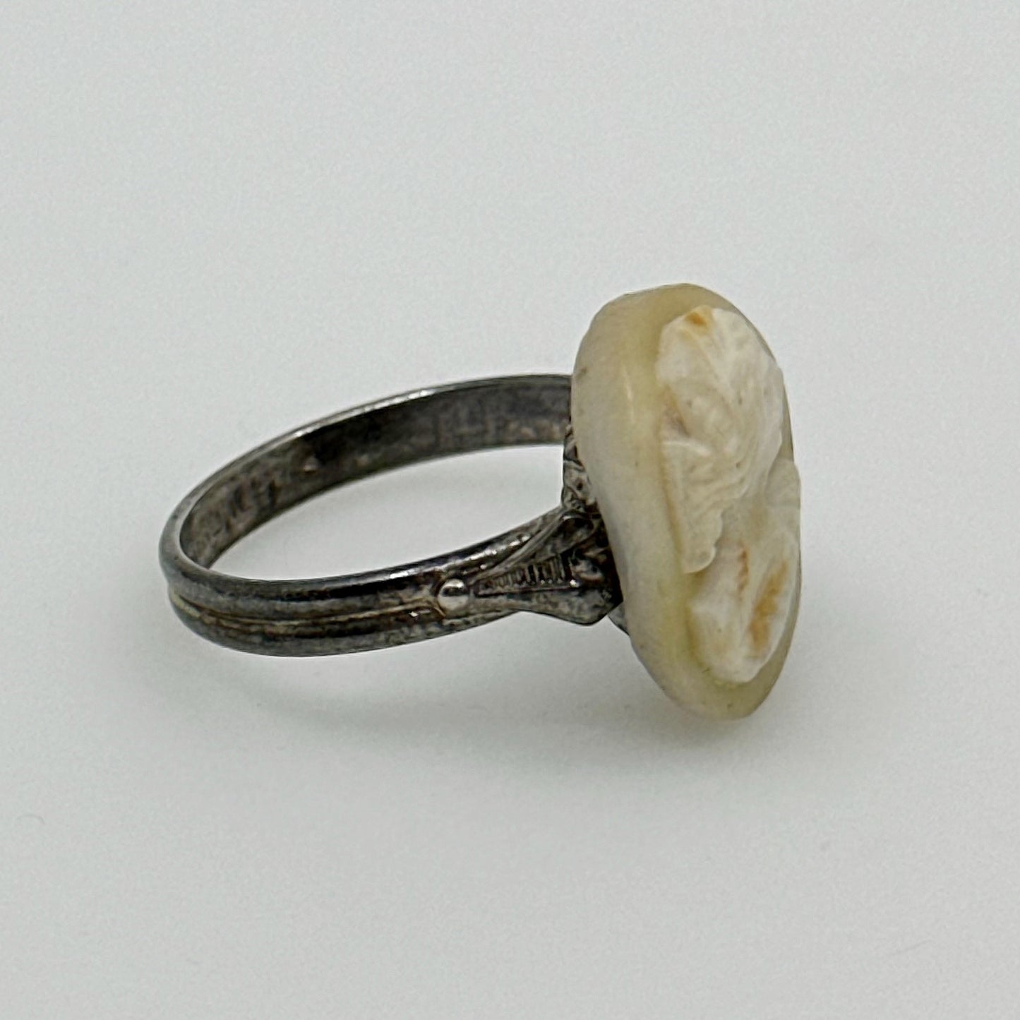 Art Deco sterling silver shell cameo ring