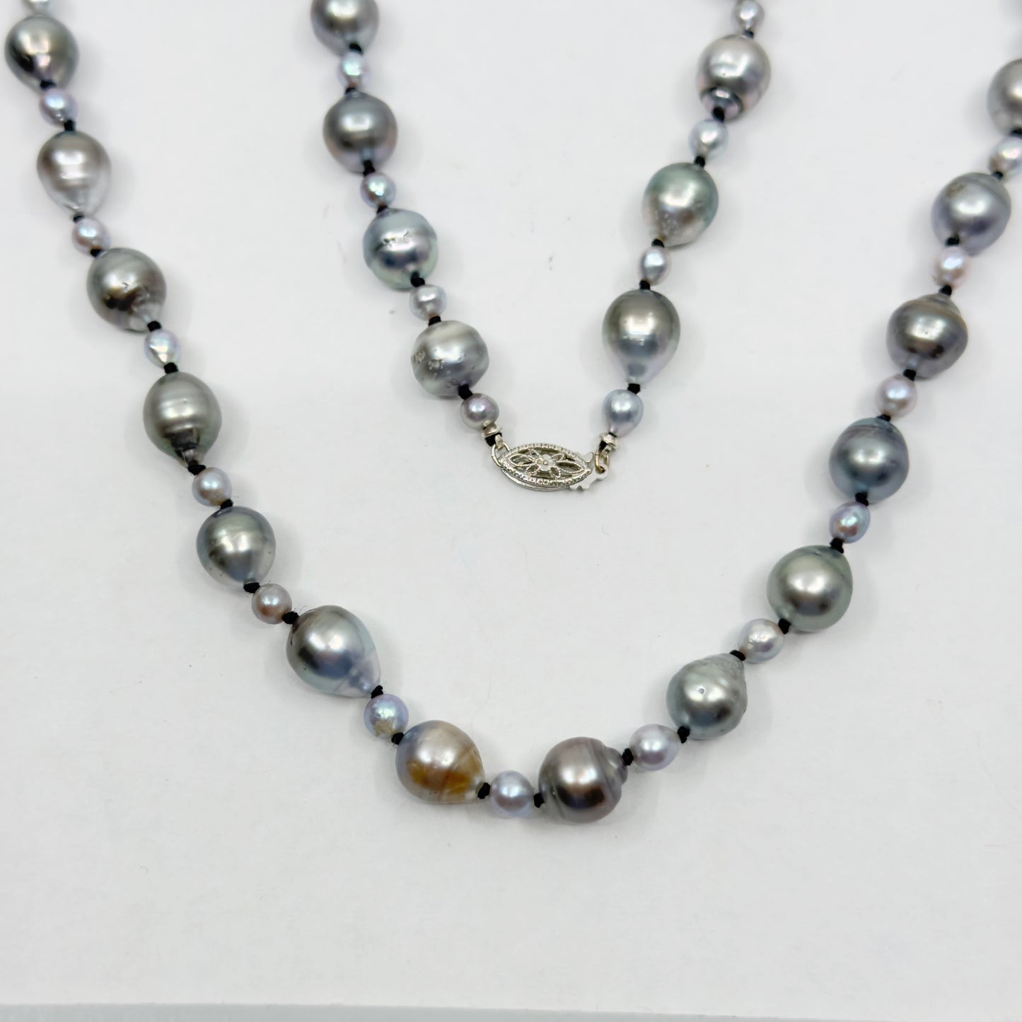 14k gold  Tahitian & Akoya Pearl necklace