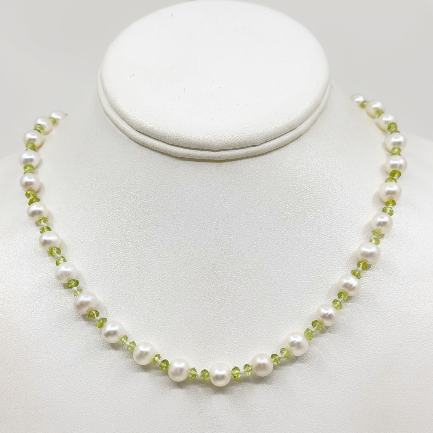 Hand Made Sterling Silver freshwater pearl & peridot bead necklace