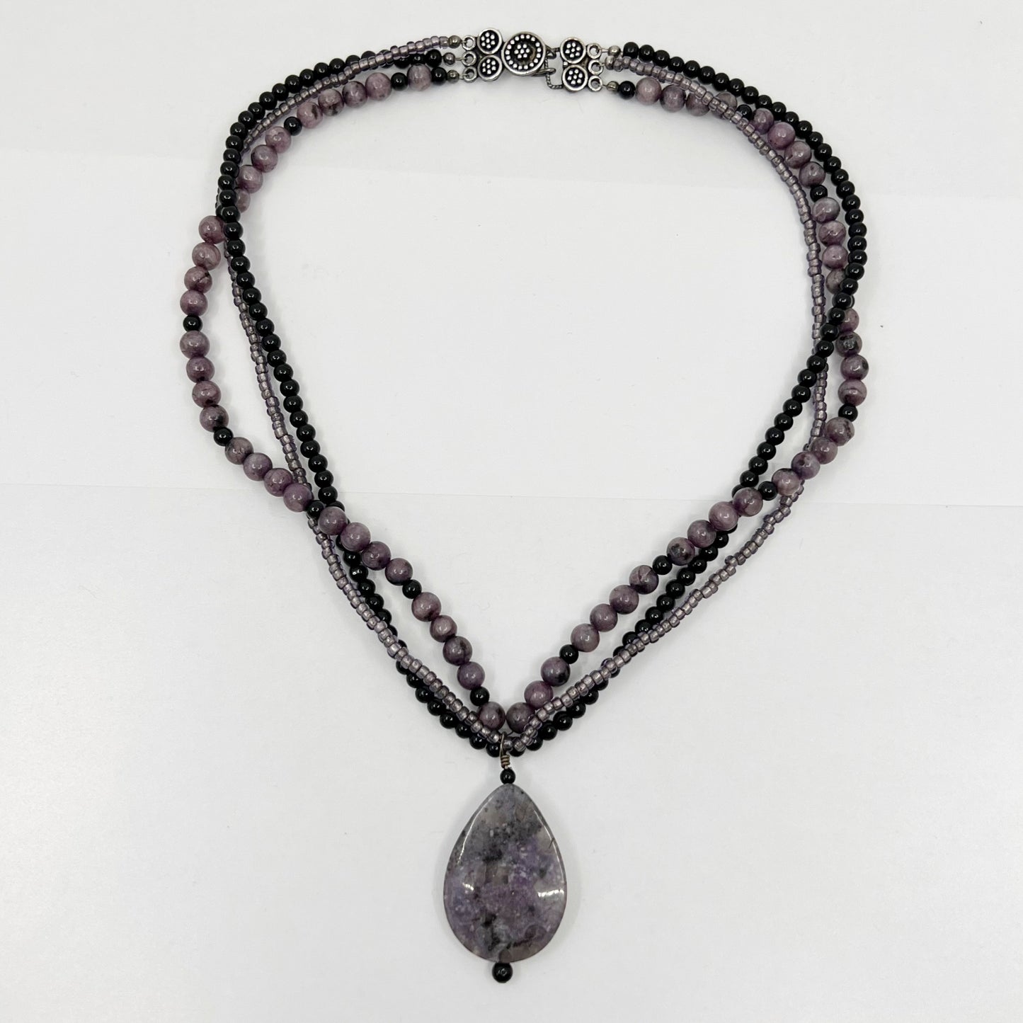 Sterling silver amethyst & onyx bead necklace