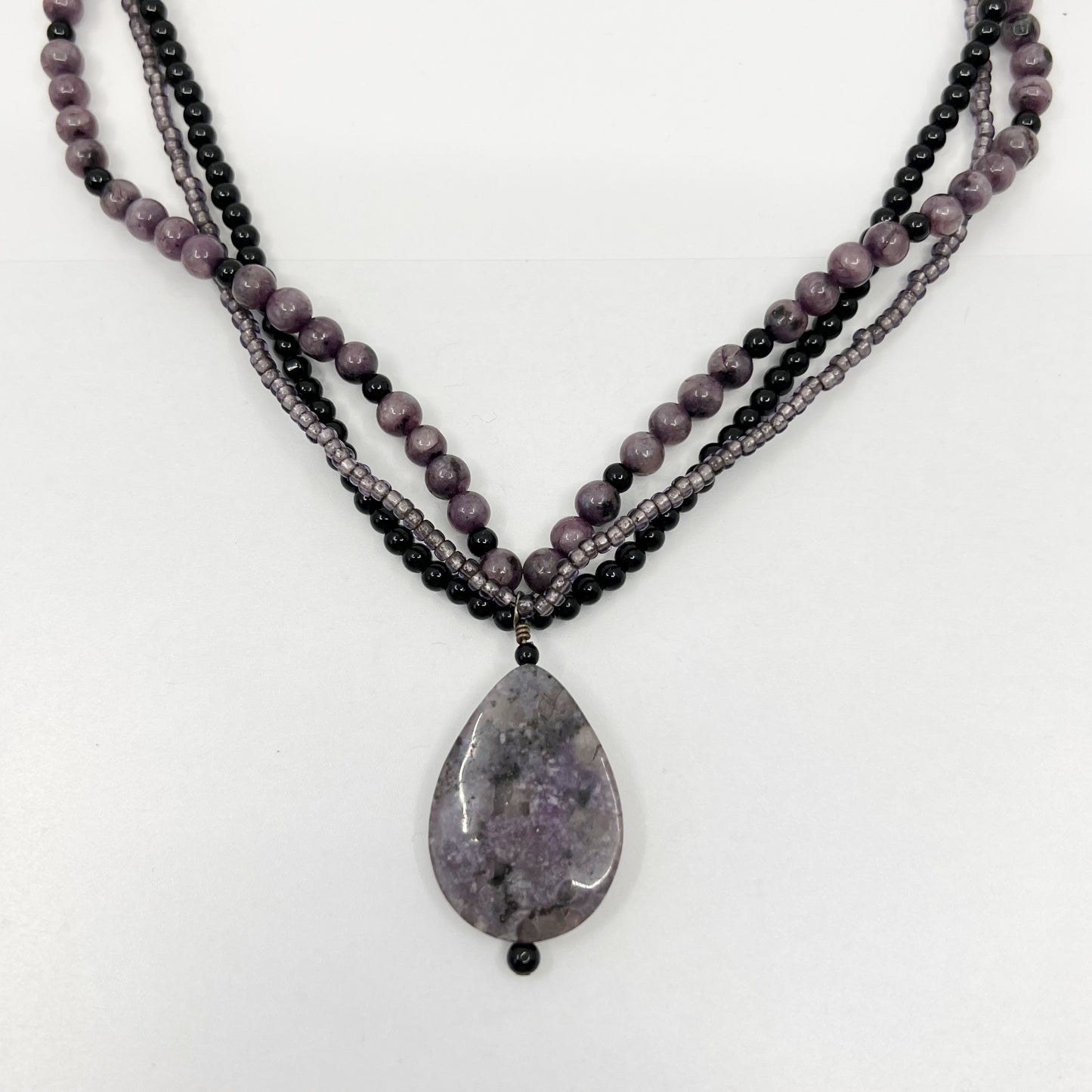 Sterling silver amethyst & onyx bead necklace