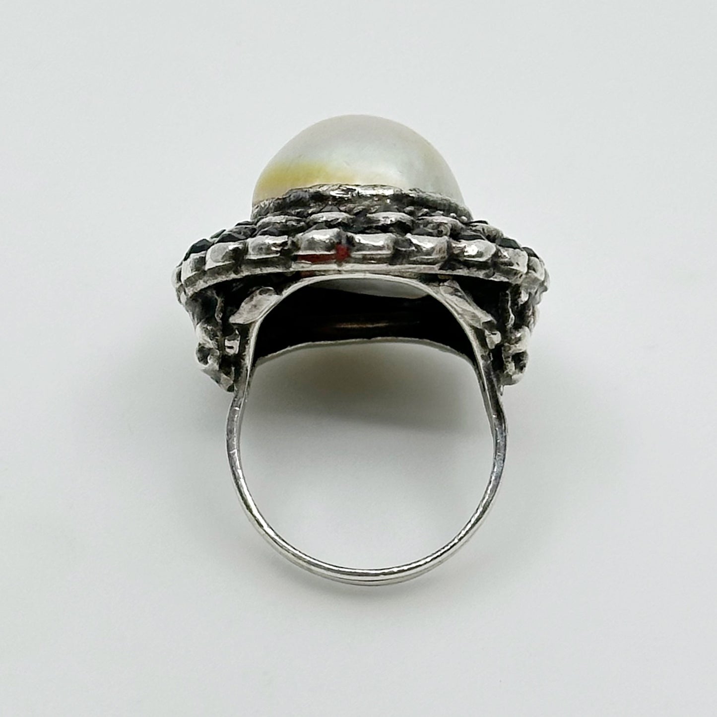 Vintage Sterling silver Mabe pearl & bohemian cut garnet ring