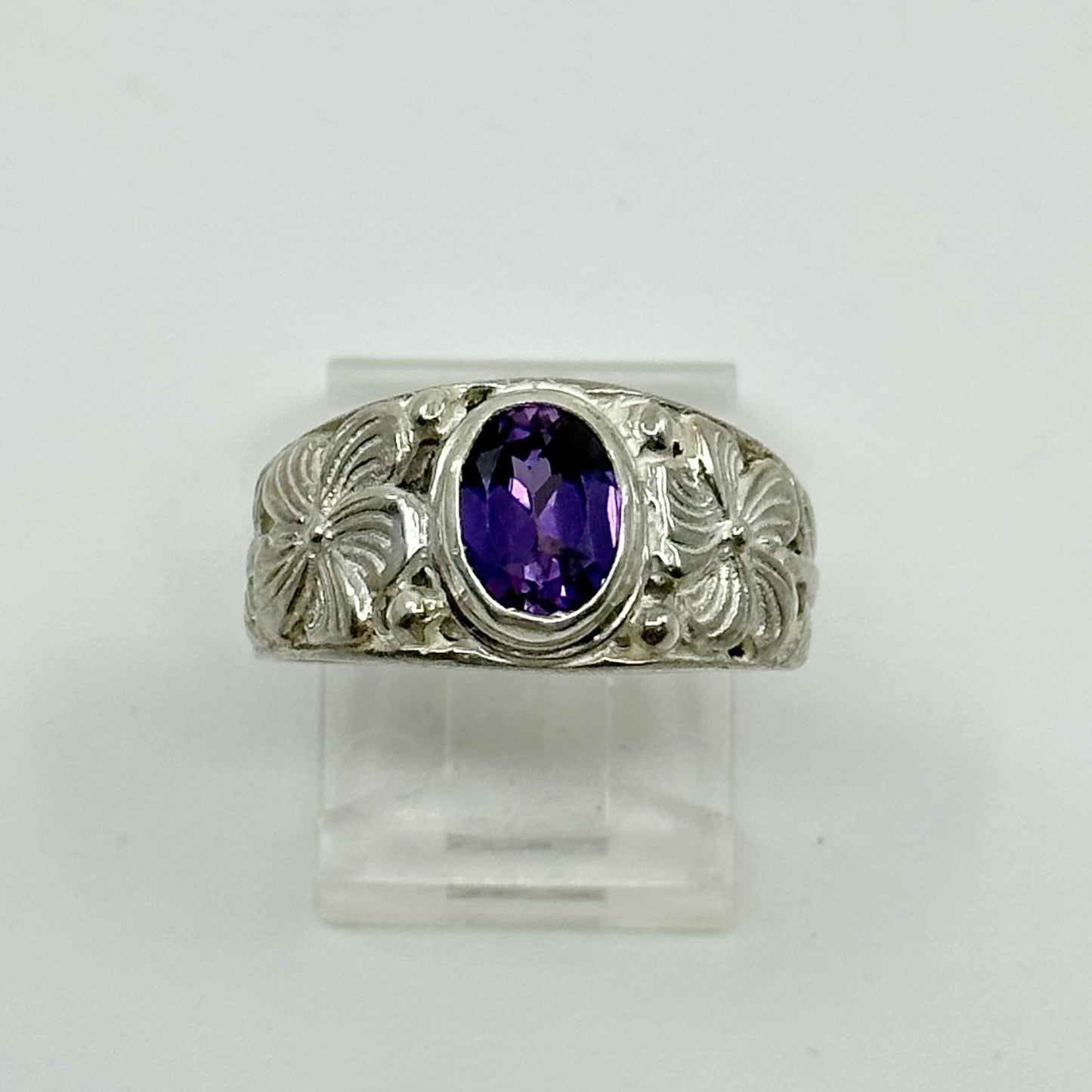 sterling silver purple cubic zirconia Ring